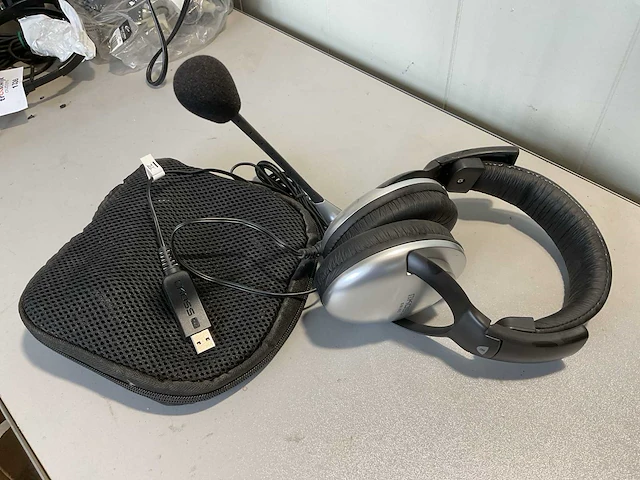 Koss sb45-usb headset - afbeelding 1 van  3