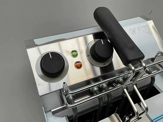 Koswa - fk12g - elektrische friteuse - afbeelding 2 van  2