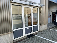 Kozijn met deur - afbeelding 1 van  11