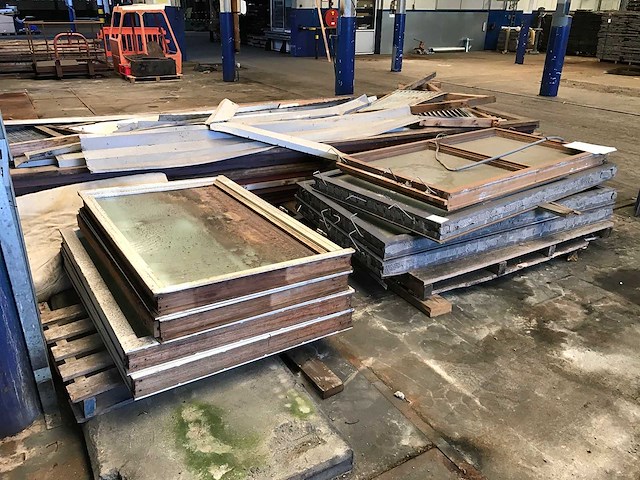 Kozijnen (8x) - afbeelding 1 van  4