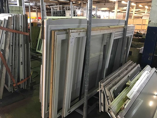 Kozijnen en deuren (13x) - afbeelding 1 van  4