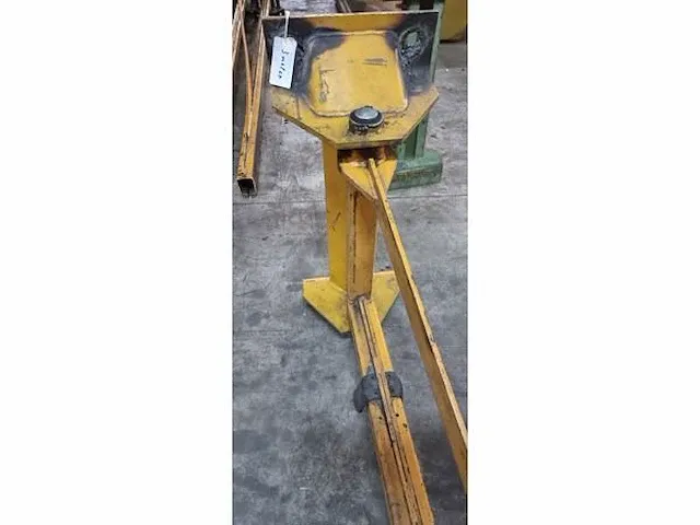 Kr7 demag wandzwenkkraan ± 500kg armlengte 3000 mm - afbeelding 7 van  8