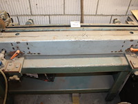 Kraalbank kassner met diverse hulpstukken. - afbeelding 2 van  5