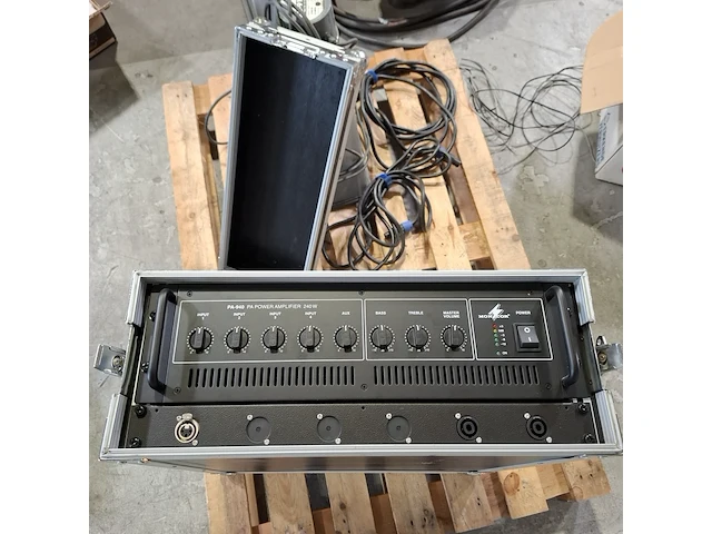 Krachtsroom verdeelkast en diverse elektronica, o.a. keraf/monacor - afbeelding 16 van  29