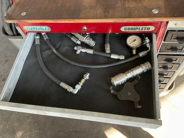 Kraftwerk completo gereedschapswagen met hydrauliek parts - afbeelding 22 van  25
