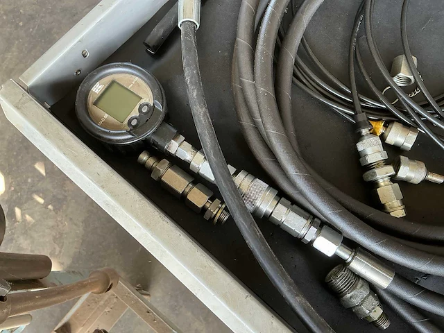 Kraftwerk completo gereedschapswagen met hydrauliek parts - afbeelding 24 van  25
