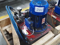 Kramp - afbeelding 1 van  9