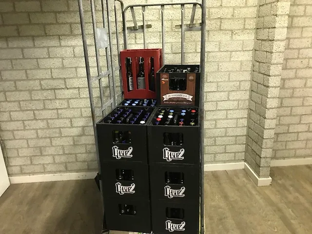 Krat diverse bieren (14x) - afbeelding 1 van  8