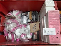 Krat make-up artikelen - afbeelding 2 van  6