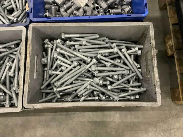 Krat met bevestigingsmateriaal (4x) - afbeelding 5 van  10