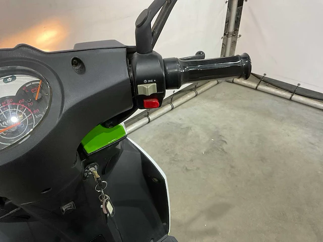 Kreidler - msg - elektrische scooter - afbeelding 12 van  15