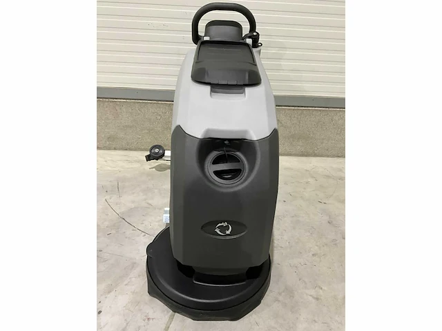 Kremer - 2025 - kr-fl50a - zelfrijdende veegmachine - afbeelding 14 van  17