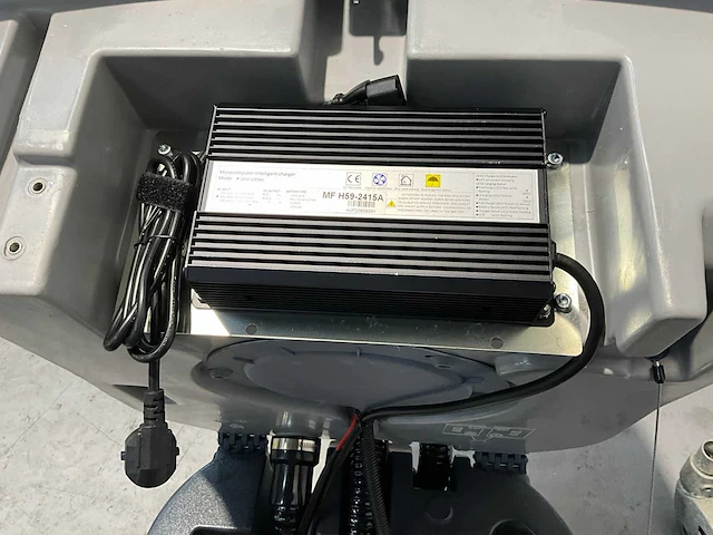 Kremer - 2025 - kr fr 70 - zelfrijdende veegmachine - afbeelding 5 van  19