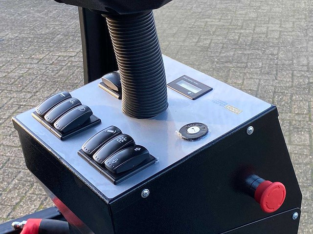 Kremer - 2025 - krs500 - zelfrijdende veegmachine - afbeelding 8 van  23