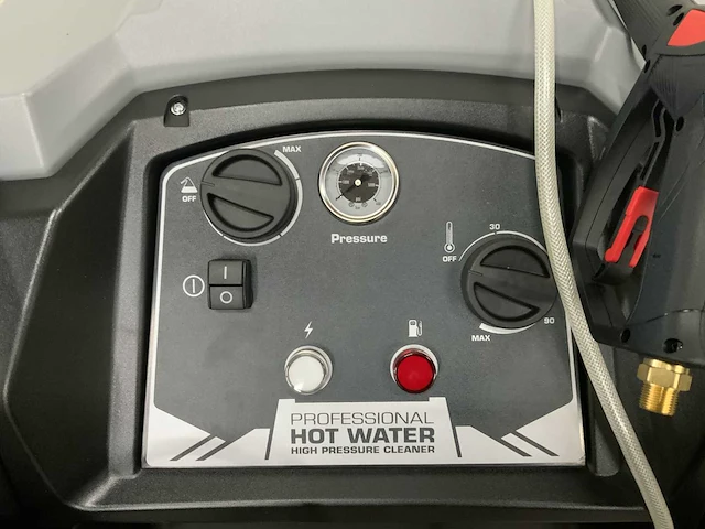Kremer - kr7300 warm water diesel - hogedrukreiniger - afbeelding 4 van  13