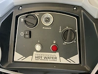 Kremer kw-7300wh diesel hogedrukreiniger koud warm - afbeelding 6 van  8