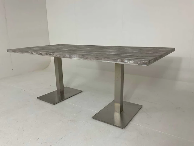 Krila eetkamertafel - afbeelding 1 van  8