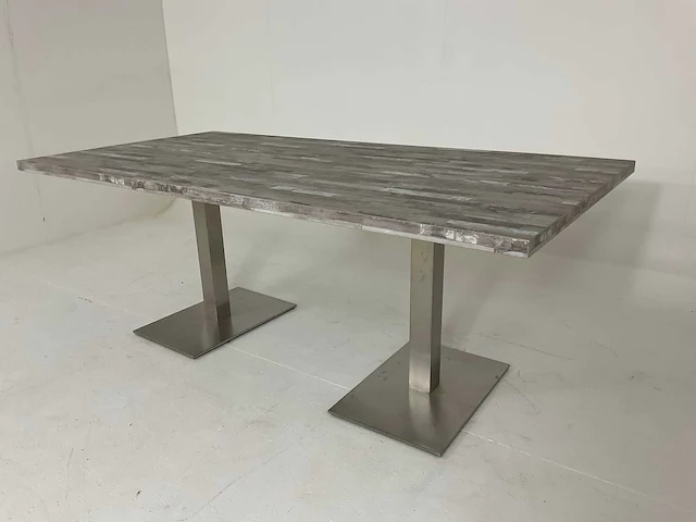 Krila eetkamertafel - afbeelding 2 van  8