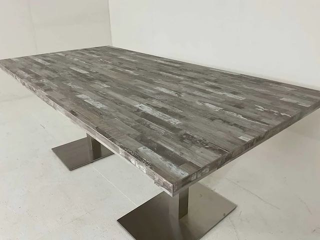 Krila eetkamertafel - afbeelding 3 van  8