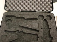 Krimptang in koffer & lege koffers (2 stuks) - afbeelding 6 van  8