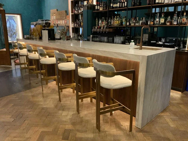 Krion by zw interior - bar taj mahal look - afbeelding 13 van  15