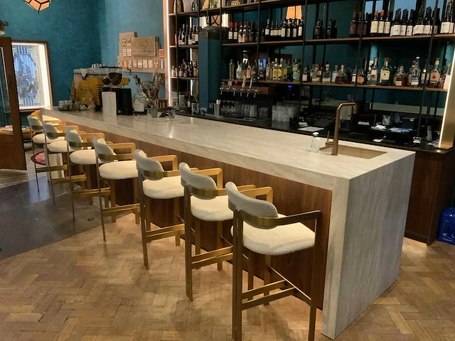 Krion by zw interior - bar taj mahal look - afbeelding 14 van  15