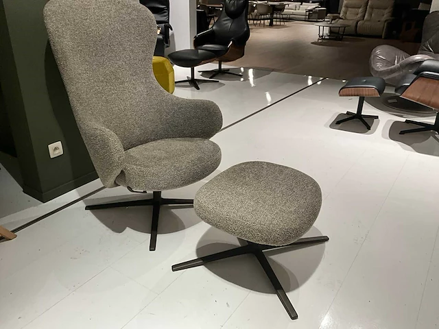 Kristalia dua relaxfauteuil inclusief voetbank - afbeelding 2 van  9