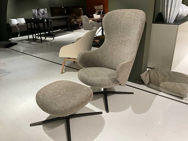 Kristalia dua relaxfauteuil inclusief voetbank - afbeelding 5 van  9