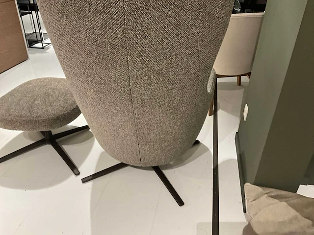 Kristalia dua relaxfauteuil inclusief voetbank - afbeelding 8 van  9