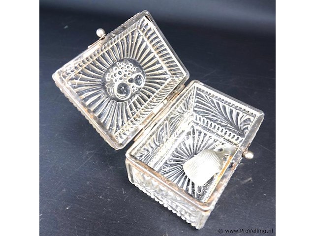 Kristallen suikerpot met schep met montuur - afbeelding 4 van  5