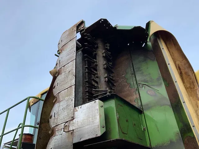 Krone big m 400 maaimachine - afbeelding 24 van  58