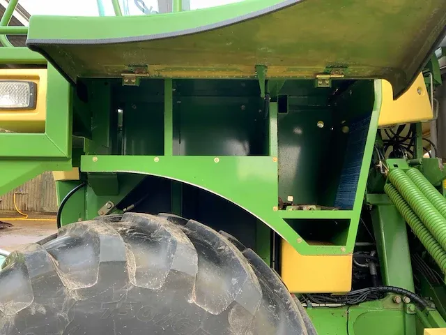 Krone big m 400 maaimachine - afbeelding 44 van  58