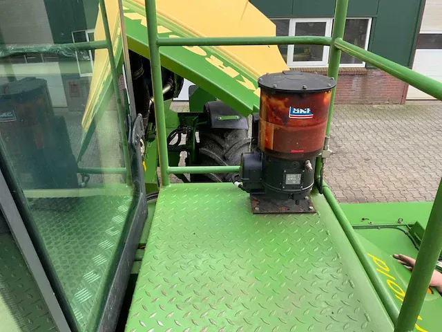 Krone big m 400 maaimachine - afbeelding 46 van  58