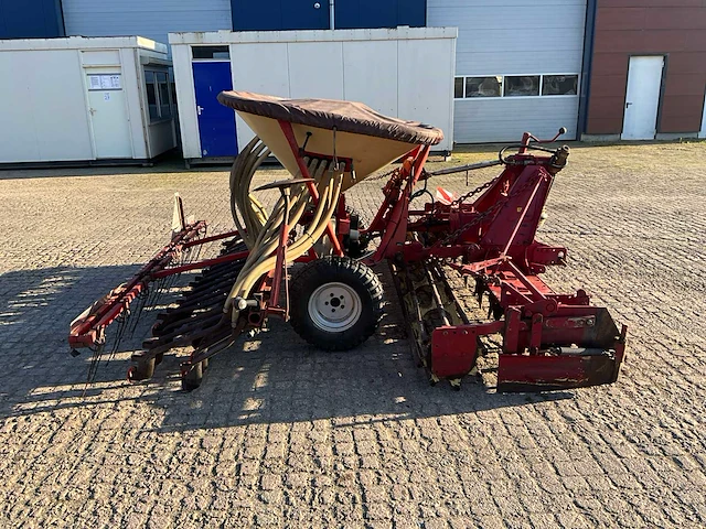 Krone / vicon kes 120/3000 rotorkopeg met zaaicombi - afbeelding 9 van  14
