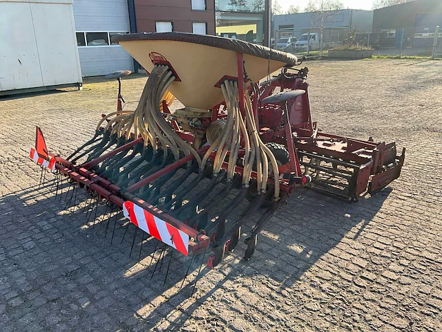 Krone / vicon kes 120/3000 rotorkopeg met zaaicombi - afbeelding 10 van  14