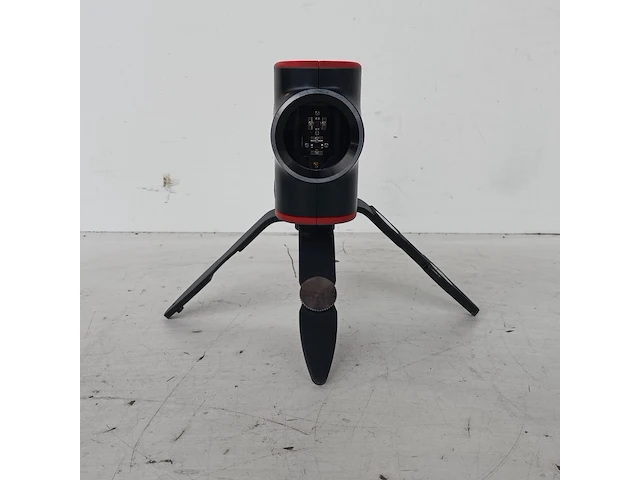 Kruis-lijn laser (zelf nivilerend) leicaleica, lino l2lino l2, bouwjaar 2024 / 2018 - afbeelding 1 van  9