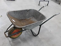 Kruiwagen fort. - afbeelding 1 van  2