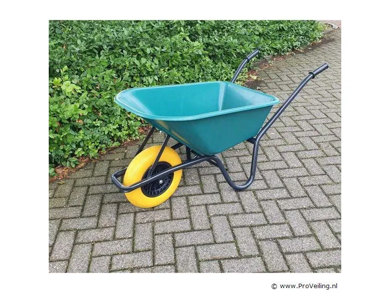 Veiling van diverse kruiwagens, steek & platformwagens te lutten