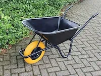 Kruiwagen kunststof zwarte bak 80 liter hq anti-lek