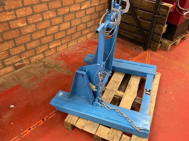 Kruizinga 2018 mk 240 kantelinrichting voor vuilnisbakken - afbeelding 3 van  7