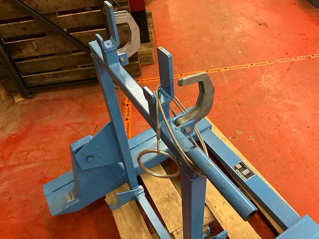 Kruizinga 2018 mk 240 kantelinrichting voor vuilnisbakken - afbeelding 4 van  7