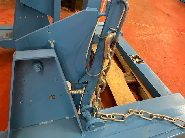 Kruizinga 2018 mk 240 kantelinrichting voor vuilnisbakken - afbeelding 5 van  7