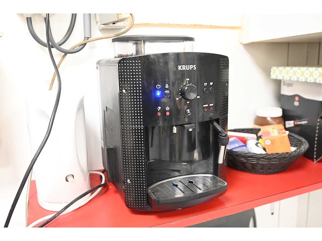 Krups ea81 koffiemachine - afbeelding 1 van  3