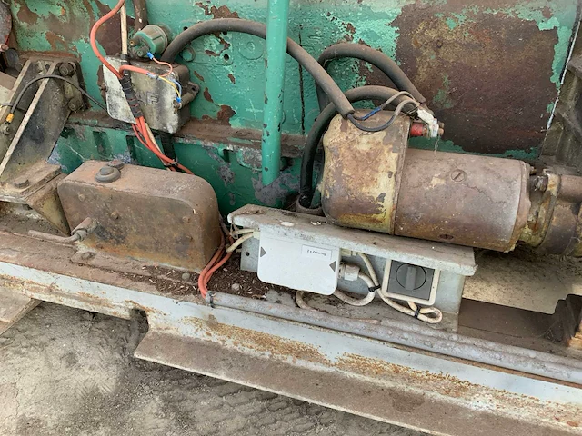 Ksb beregeningspomp met daf 825 dieselmotor - afbeelding 4 van  30