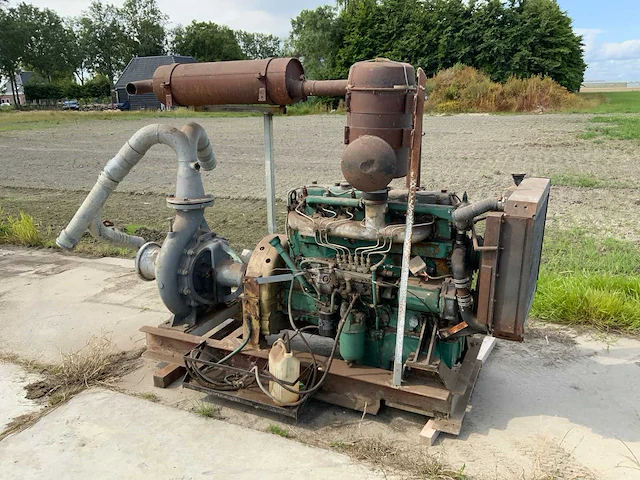 Ksb beregeningspomp met daf 825 dieselmotor - afbeelding 1 van  30