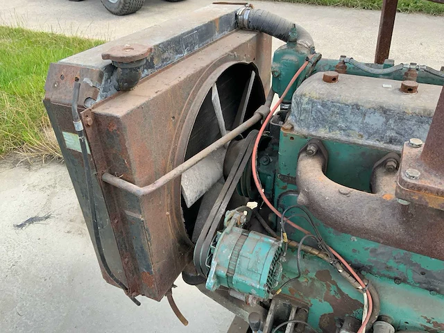 Ksb beregeningspomp met daf 825 dieselmotor - afbeelding 30 van  30