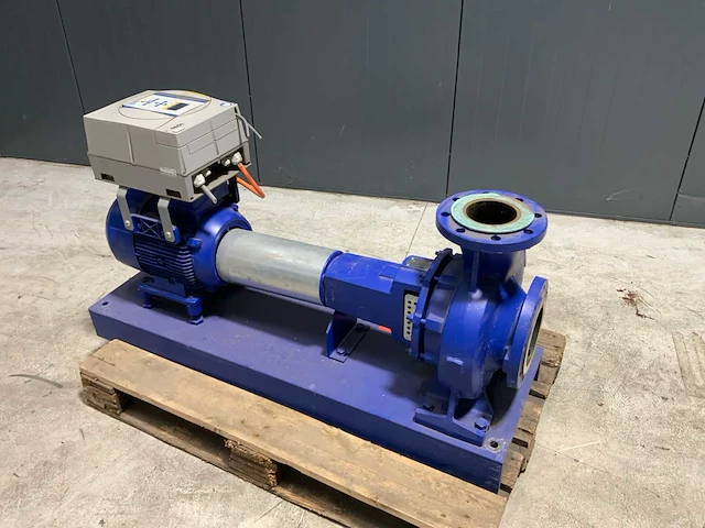 Ksb etanorm g 100-200 g11-p1 waterpomp met frequentieregelaar - afbeelding 2 van  4