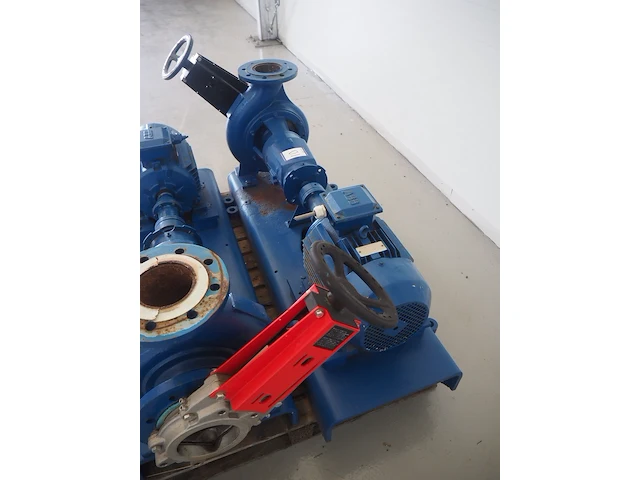 Ksb - afbeelding 4 van  8
