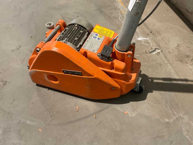 Kt kunzle & tasin scorpion parketschuurmachine - afbeelding 9 van  10