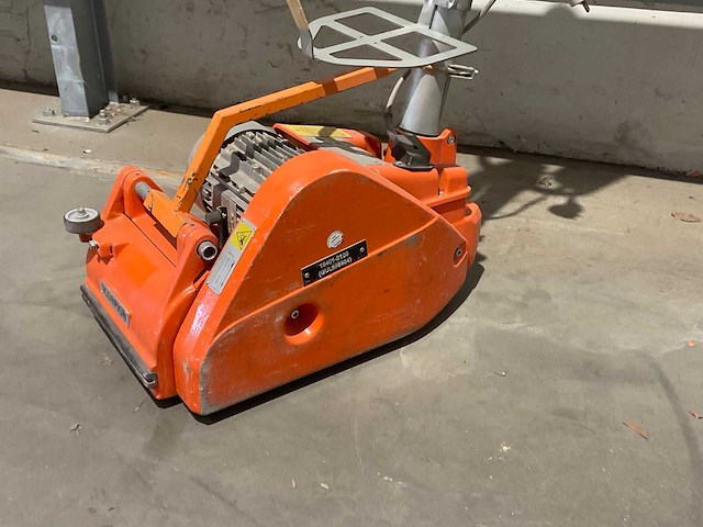 Kt kunzle & tasin scorpion parketschuurmachine - afbeelding 6 van  10